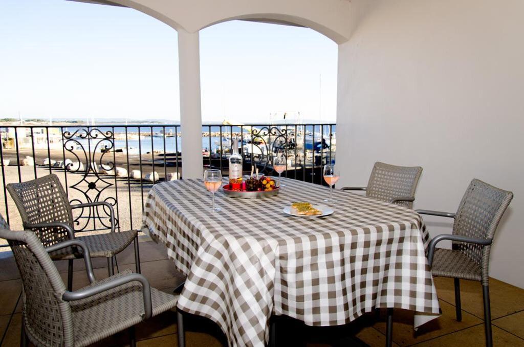 Residence Farenc Vue Sur La Lagune Marseillan  Rom bilde