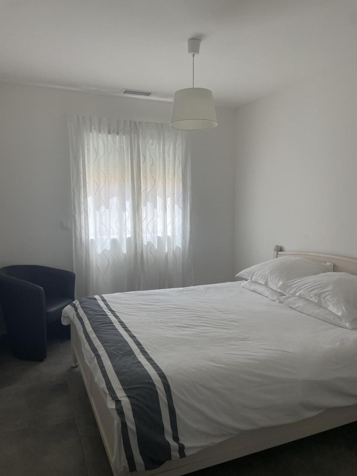 Residence Farenc Vue Sur La Lagune Marseillan  Rom bilde