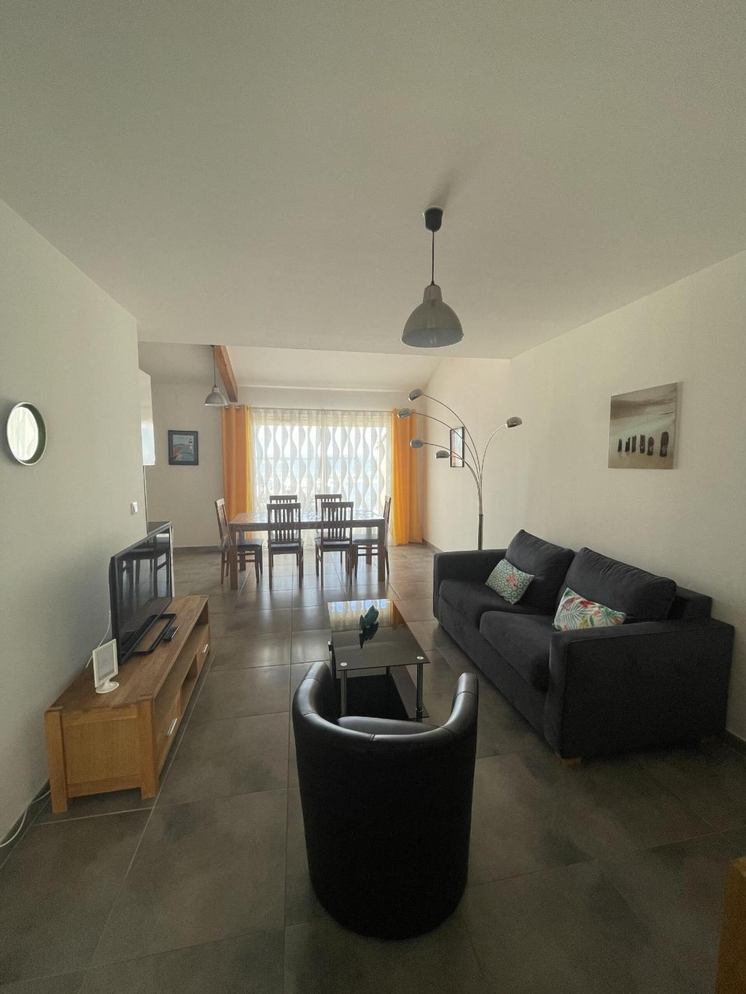 Residence Farenc Vue Sur La Lagune Marseillan  Rom bilde